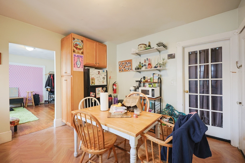 155-157 Murdock St., Boston, Massachusetts, 3 Bedrooms Bedrooms, 6 Rooms Rooms,2 BathroomsBathrooms,Residential Lease,For Rent,Murdock St.,73405778
