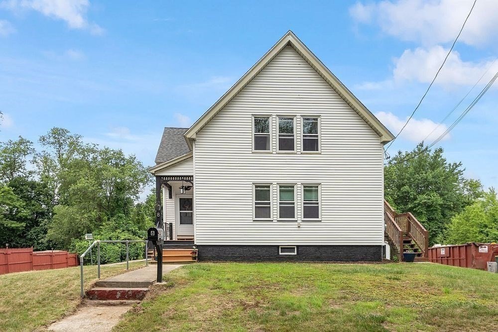 8 Holman Street, Templeton, Massachusetts, 4 Bedrooms Bedrooms, 8 Rooms Rooms,2 BathroomsBathrooms,Residential Income,For Sale,Holman Street,73398141