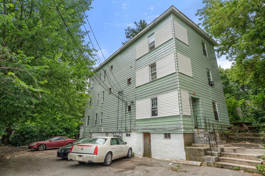 12R Granite, Fitchburg, Massachusetts, 8 Bedrooms Bedrooms, 15 Rooms Rooms,3 BathroomsBathrooms,Residential Income,For Sale,Granite,73400071