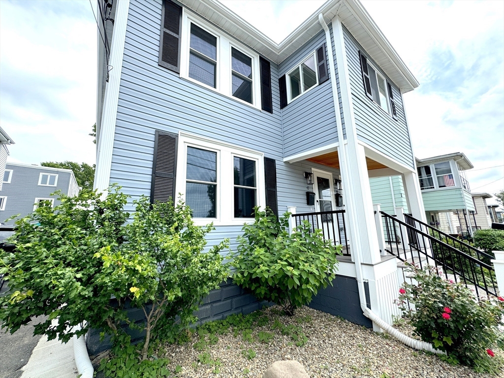 41 Luke Rd, Everett, Massachusetts, 2 Bedrooms Bedrooms, 5 Rooms Rooms,1.5 BathroomsBathrooms,Residential Lease,For Rent,Luke Rd,73418395