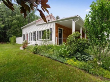 166 Packardville Rd, Pelham, Massachusetts, 3 Bedrooms Bedrooms, 5 Rooms Rooms,2 BathroomsBathrooms,Residential,For Sale,Packardville Rd,73347850
