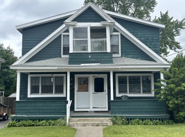 32-34 Chateaugay St, Chicopee, Massachusetts, 4 Bedrooms Bedrooms, 10 Rooms Rooms,2 BathroomsBathrooms,Residential Income,For Sale,Chateaugay St,73380217