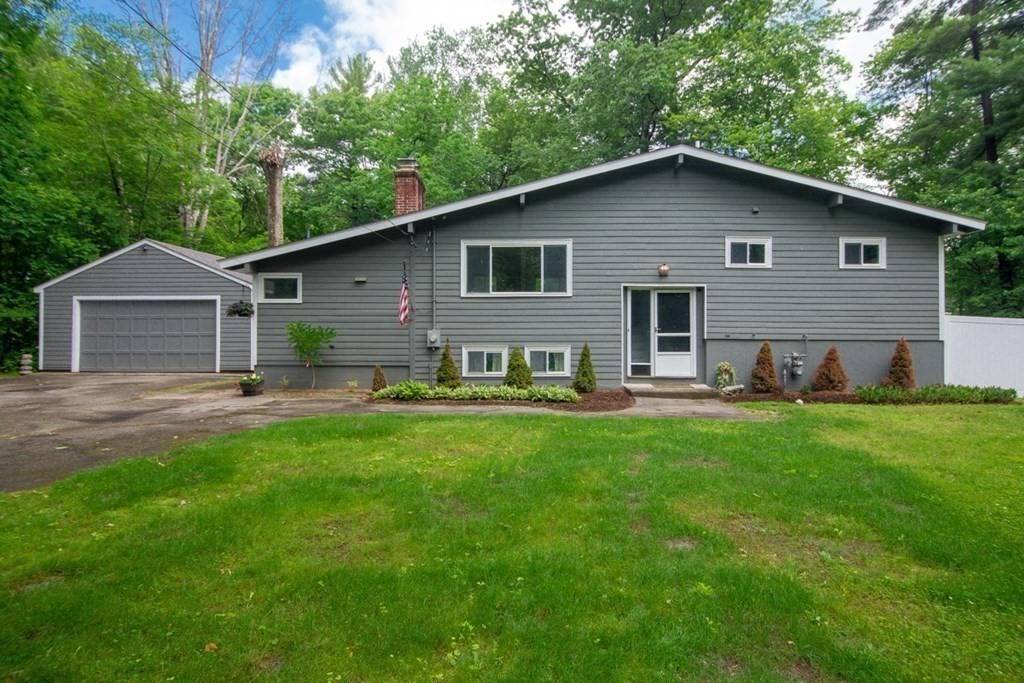 54 Blackmer Road, Sudbury, Massachusetts, 3 Bedrooms Bedrooms, 7 Rooms Rooms,1.5 BathroomsBathrooms,Residential Lease,For Rent,Blackmer Road,73398878