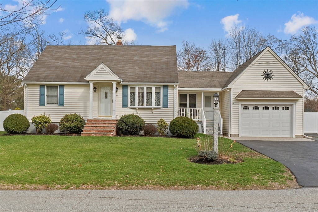 9 Maclarnon Rd, Salem, New Hampshire, 3 Bedrooms Bedrooms, 7 Rooms Rooms,1 BathroomBathrooms,Residential,For Sale,Maclarnon Rd,73361596