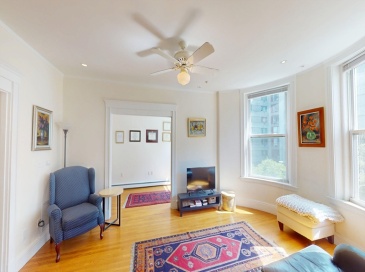 95 Centre Street, Brookline, Massachusetts, 3 Bedrooms Bedrooms, 7 Rooms Rooms,2 BathroomsBathrooms,Residential Lease,For Rent,Centre Street,73412836