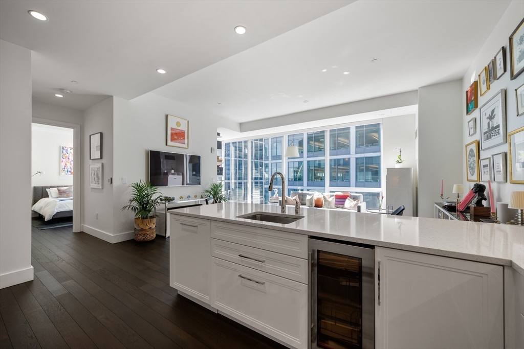 22 Liberty Dr, Boston, Massachusetts, 1 Bedroom Bedrooms, 3 Rooms Rooms,1.5 BathroomsBathrooms,Residential Lease,For Rent,Liberty Dr,73379963