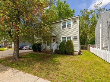 193-195 Nottingham St, Springfield, Massachusetts, 4 Bedrooms Bedrooms, 8 Rooms Rooms,3 BathroomsBathrooms,Residential Income,For Sale,Nottingham St,73378124