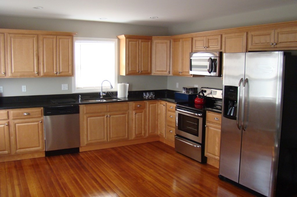 431 Trapelo, Belmont, Massachusetts, 2 Bedrooms Bedrooms, 4 Rooms Rooms,2 BathroomsBathrooms,Residential Lease,For Rent,Trapelo,73376363