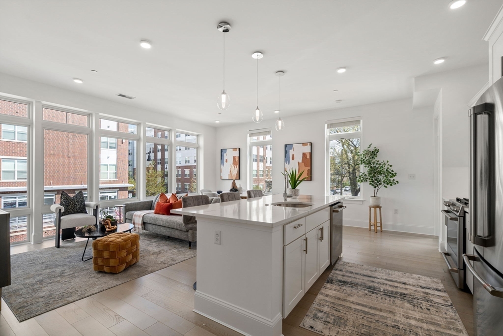 95 Fawcett St, Cambridge, Massachusetts, 1 Bedroom Bedrooms, 3 Rooms Rooms,1 BathroomBathrooms,Residential Lease,For Rent,Fawcett St,73385686