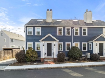 5-13 Lime St, Newburyport, Massachusetts, 2 Bedrooms Bedrooms, 4 Rooms Rooms,1.5 BathroomsBathrooms,Residential,For Sale,Lime St,73345353