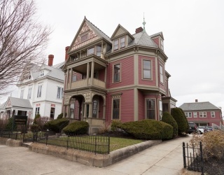 463 Broadway, Providence, Rhode Island, 2 Bedrooms Bedrooms, 5 Rooms Rooms,1 BathroomBathrooms,Residential Lease,For Rent,Broadway,73391621