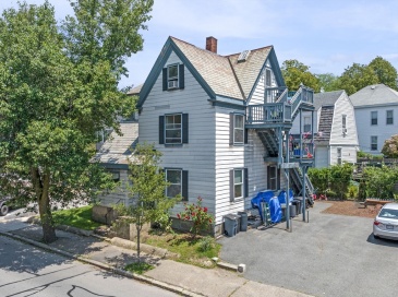 343 Cabot St, Beverly, Massachusetts, 3 Bedrooms Bedrooms, 8 Rooms Rooms,3 BathroomsBathrooms,Residential Income,For Sale,Cabot St,73392439