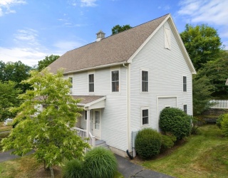 6 Leland Dr, Sherborn, Massachusetts, 2 Bedrooms Bedrooms, 5 Rooms Rooms,1.5 BathroomsBathrooms,Residential,For Sale,Leland Dr,73402187