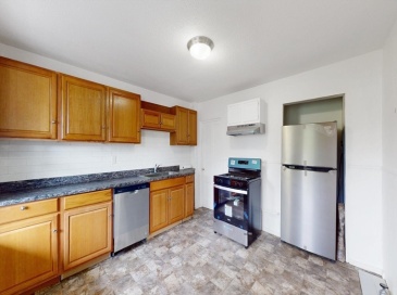 277 Foster, Lowell, Massachusetts, 3 Bedrooms Bedrooms, 6 Rooms Rooms,1 BathroomBathrooms,Residential Lease,For Rent,Foster,73412741