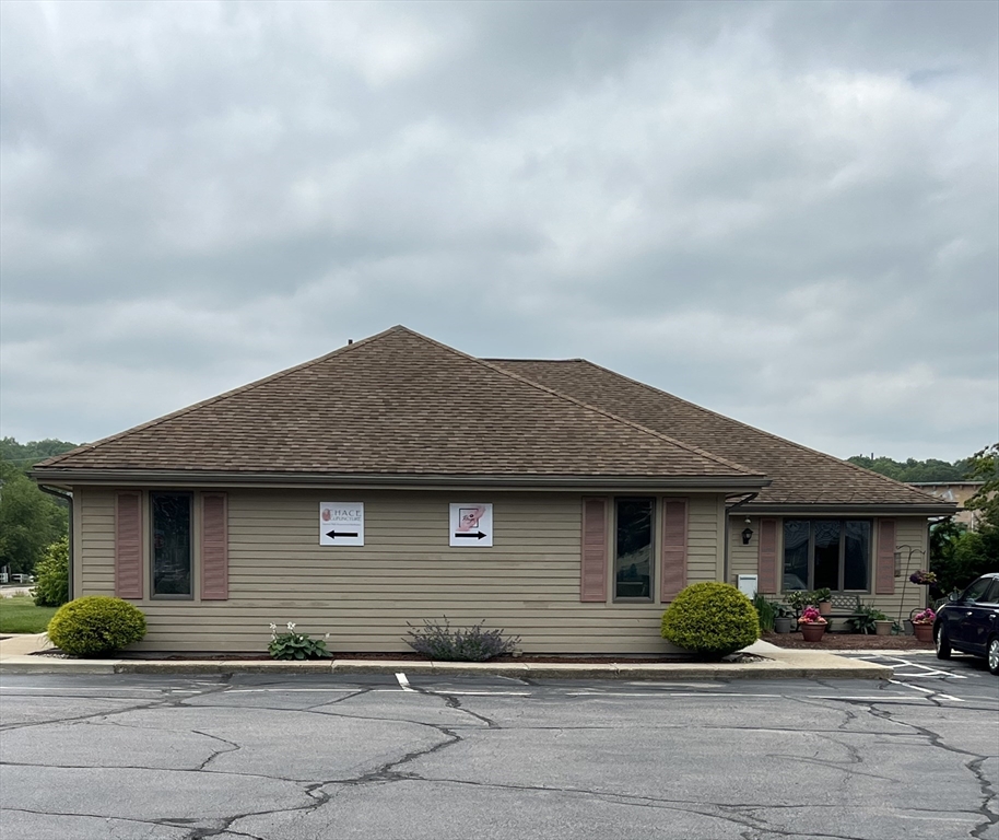 172 E. Bacon Street, Plainville, Massachusetts, ,Commercial Lease,For Rent,E. Bacon Street,73388559