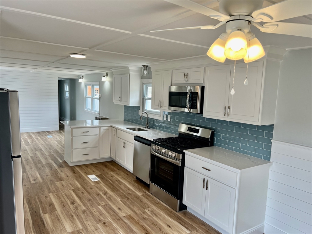 10 Candlelight, Plymouth, Massachusetts, 2 Bedrooms Bedrooms, 4 Rooms Rooms,1 BathroomBathrooms,Residential,For Sale,Candlelight,73348734