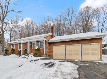 103 Martin St, Essex, Massachusetts, 2 Bedrooms Bedrooms, 7 Rooms Rooms,2 BathroomsBathrooms,Residential,For Sale,Martin St,73334960