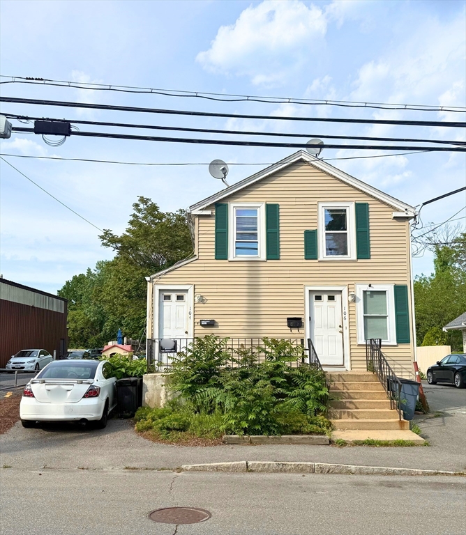 104R Calvary St., Waltham, Massachusetts, 2 Bedrooms Bedrooms, 4 Rooms Rooms,1 BathroomBathrooms,Residential Lease,For Rent,Calvary St.,73415006