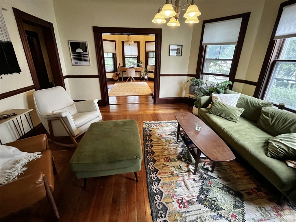 24 Cherry St, Somerville, Massachusetts, 2 Bedrooms Bedrooms, 5 Rooms Rooms,1 BathroomBathrooms,Residential Lease,For Rent,Cherry St,73416066