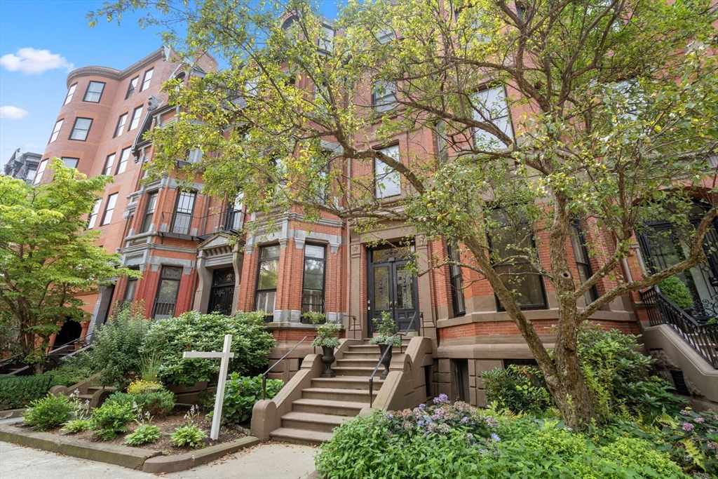 298 Commonwealth Ave, Boston, Massachusetts, 2 Rooms Rooms,1 BathroomBathrooms,Residential Lease,For Rent,Commonwealth Ave,73421634