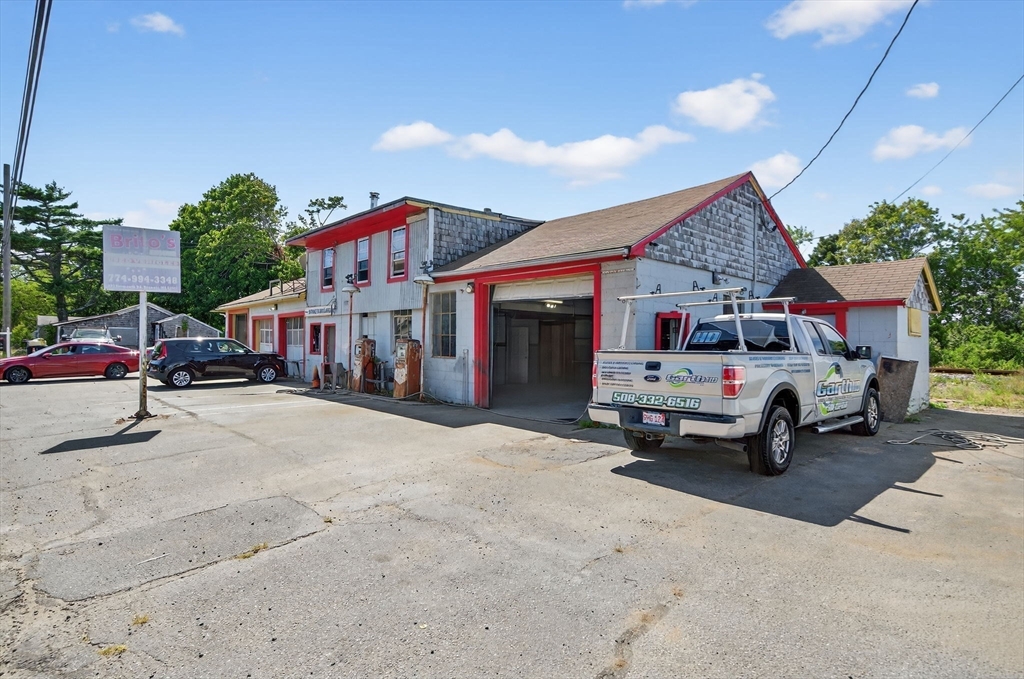 657 Yarmouth Road, Barnstable, Massachusetts, ,Commercial Sale,For Sale,Yarmouth Road,73421744
