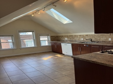 33 Boulevard Ter, Boston, Massachusetts, 2 Bedrooms Bedrooms, 4 Rooms Rooms,1 BathroomBathrooms,Residential Lease,For Rent,Boulevard Ter,73421840