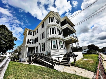 528 Lawton St, Fall River, Massachusetts, 3 Bedrooms Bedrooms, 6 Rooms Rooms,1 BathroomBathrooms,Residential Lease,For Rent,Lawton St,73421799