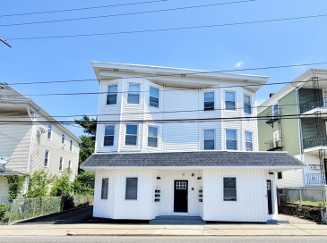 884 Main St, Pawtucket, Rhode Island, 2 Bedrooms Bedrooms, 4 Rooms Rooms,1 BathroomBathrooms,Residential Lease,For Rent,Main St,73412233