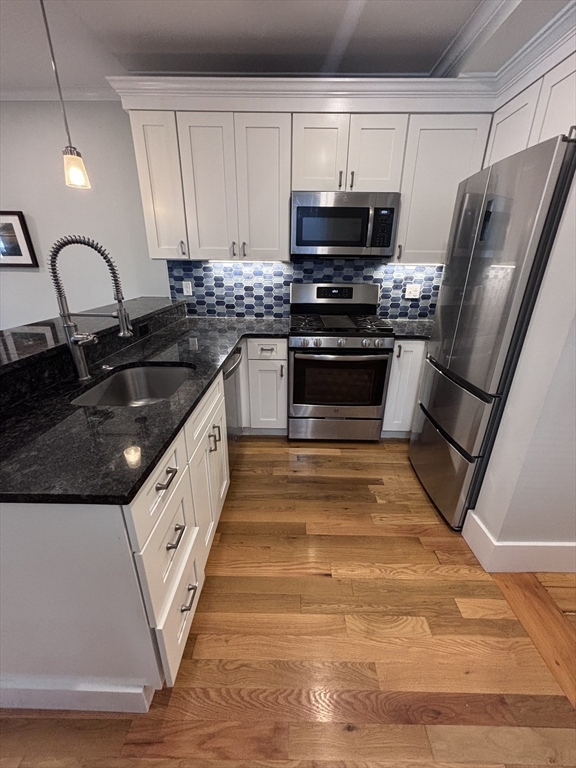 110 P St, Boston, Massachusetts, 1 Bedroom Bedrooms, 4 Rooms Rooms,1 BathroomBathrooms,Residential Lease,For Rent,P St,73417523
