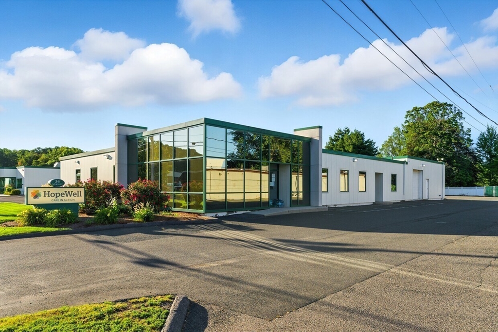 54 Myron St, West Springfield, Massachusetts, ,Commercial Lease,For Rent,Myron St,73422125