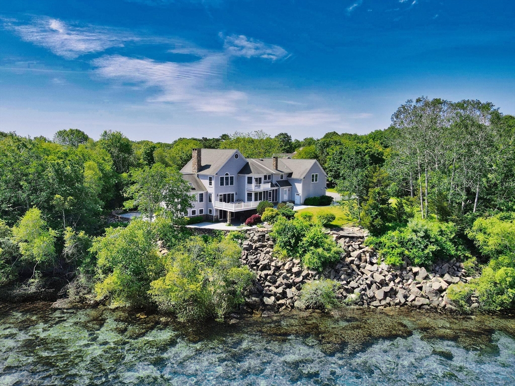 6 Wildpepper Ln, Dartmouth, Massachusetts, 4 Bedrooms Bedrooms, 10 Rooms Rooms,3.5 BathroomsBathrooms,Residential,For Sale,Wildpepper Ln,73256170