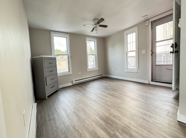 230 Cumberland Rd, Lowell, Massachusetts, 1 Room Rooms,1 BathroomBathrooms,Residential Lease,For Rent,Cumberland Rd,73415234