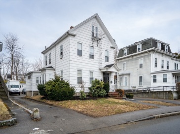 161 High St., Taunton, Massachusetts, 8 Bedrooms Bedrooms, 15 Rooms Rooms,3.5 BathroomsBathrooms,Residential Income,For Sale,High St.,73340989