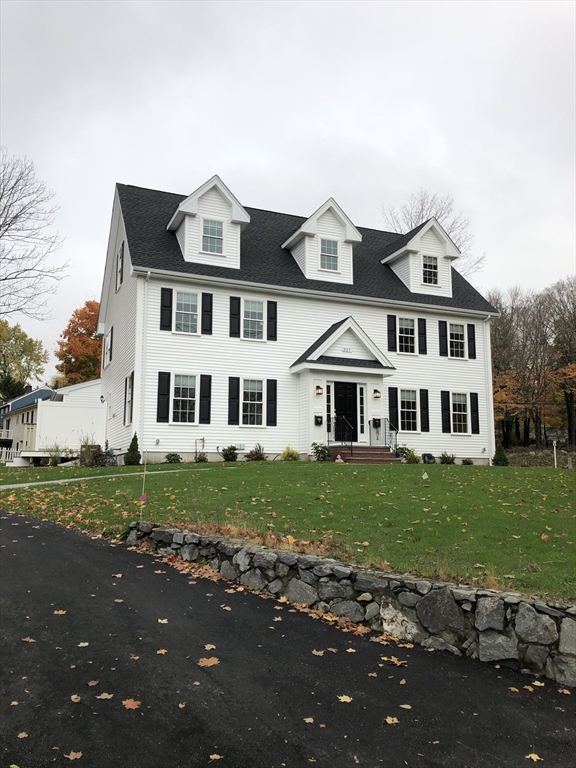 327 South Washington Street, North Attleboro, Massachusetts, 2 Bedrooms Bedrooms, 6 Rooms Rooms,2.5 BathroomsBathrooms,Residential Lease,For Rent,South Washington Street,73412496