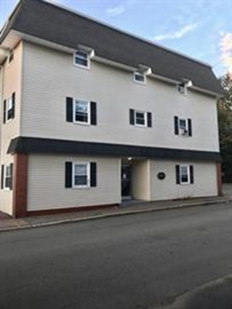16 Richards Ave, North Attleboro, Massachusetts, 2 Bedrooms Bedrooms, 4 Rooms Rooms,1 BathroomBathrooms,Residential Lease,For Rent,Richards Ave,73414688