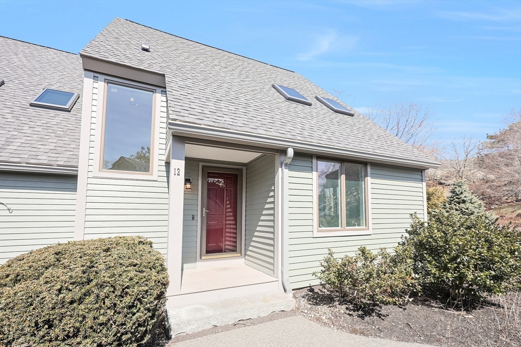 12 Old Nugent Farm, Gloucester, Massachusetts, 3 Bedrooms Bedrooms, 6 Rooms Rooms,3 BathroomsBathrooms,Residential,For Sale,Old Nugent Farm,73352543