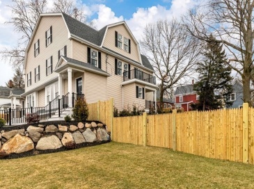 72 Holland St, Winchester, Massachusetts, 4 Bedrooms Bedrooms, 10 Rooms Rooms,2.5 BathroomsBathrooms,Residential Lease,For Rent,Holland St,73419427