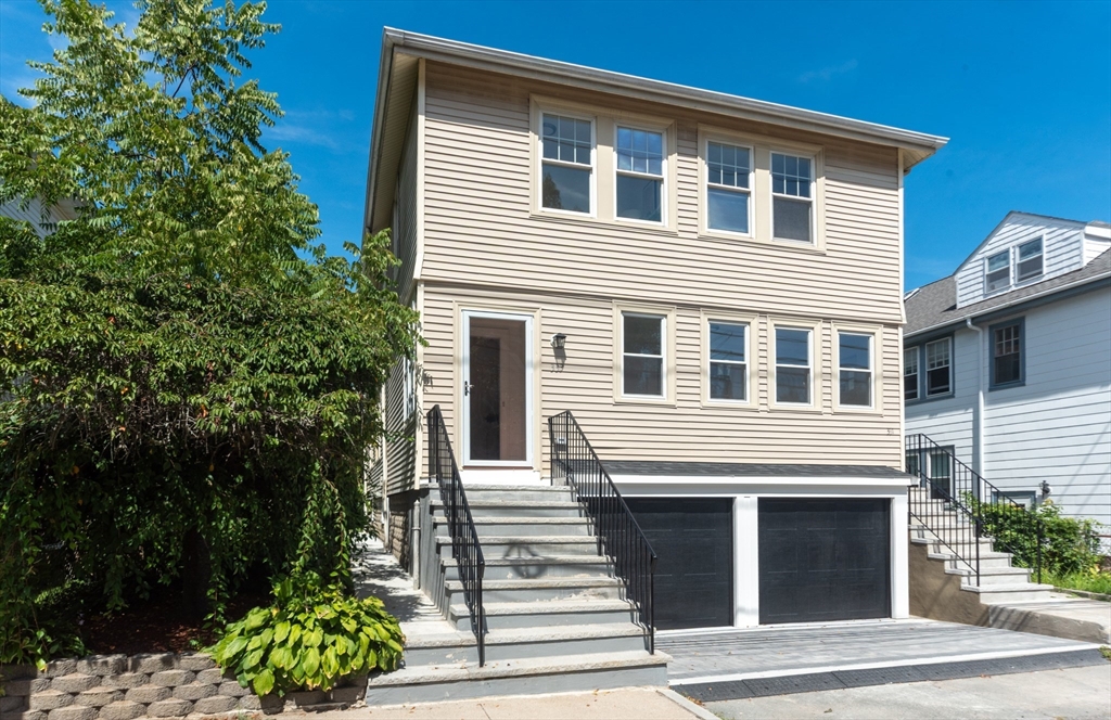 331 Vermont St, Boston, Massachusetts, 2 Bedrooms Bedrooms, 5 Rooms Rooms,1 BathroomBathrooms,Residential Lease,For Rent,Vermont St,73422664