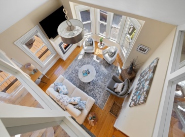 201 Savin Hill Ave, Boston, Massachusetts, 2 Bedrooms Bedrooms, 5 Rooms Rooms,2 BathroomsBathrooms,Residential Lease,For Rent,Savin Hill Ave,73422716