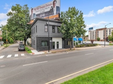 939 E Columbus Ave, Springfield, Massachusetts, ,Commercial Sale,For Sale,E Columbus Ave,73422973