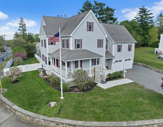 8 Forest Street, Braintree, Massachusetts, 5 Bedrooms Bedrooms, 16 Rooms Rooms,4 BathroomsBathrooms,Residential Income,For Sale,Forest Street,73404489