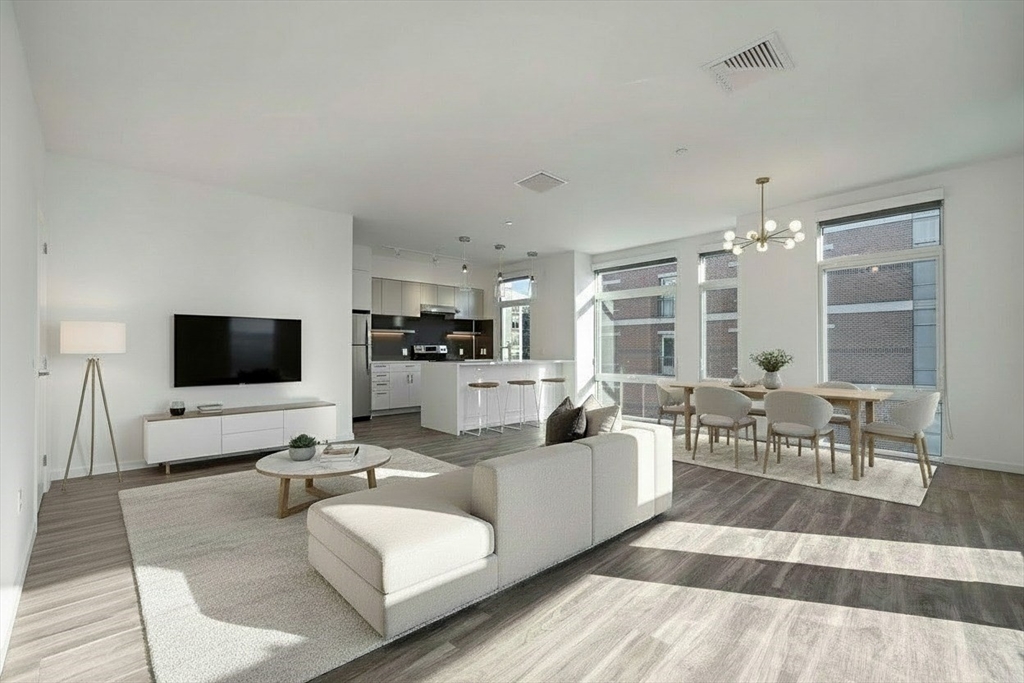 839 Beacon Street, Boston, Massachusetts, 1 Bedroom Bedrooms, 4 Rooms Rooms,1 BathroomBathrooms,Residential Lease,For Rent,Beacon Street,73423049