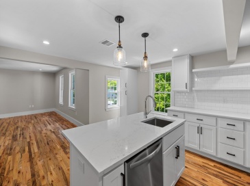 112 Westminster Street, Fitchburg, Massachusetts, 4 Bedrooms Bedrooms, 8 Rooms Rooms,2 BathroomsBathrooms,Residential Lease,For Rent,Westminster Street,73387154