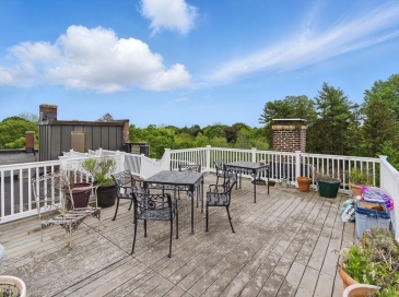 240 Brattle St, Cambridge, Massachusetts, 1 Bedroom Bedrooms, 3 Rooms Rooms,1 BathroomBathrooms,Residential Lease,For Rent,Brattle St,73423265