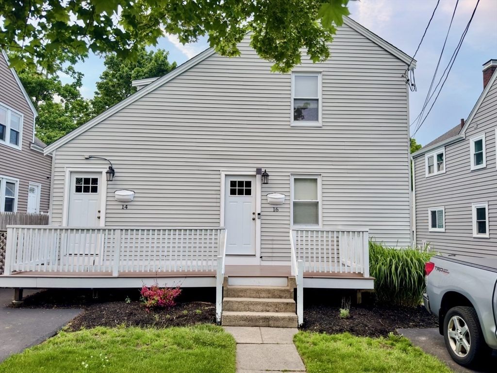 14 Lawn Ave, Quincy, Massachusetts, 2 Bedrooms Bedrooms, 4 Rooms Rooms,1 BathroomBathrooms,Residential Lease,For Rent,Lawn Ave,73408349