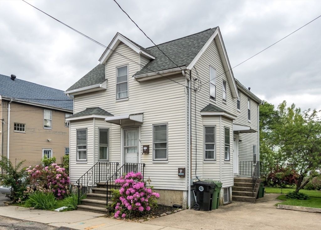 57 Prospect Street, Watertown, Massachusetts, 3 Bedrooms Bedrooms, 8 Rooms Rooms,2 BathroomsBathrooms,Residential Income,For Sale,Prospect Street,73382729