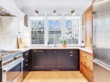 56 Middle St, Newburyport, Massachusetts, 3 Bedrooms Bedrooms, 6 Rooms Rooms,3.5 BathroomsBathrooms,Residential,For Sale,Middle St,73355950 56 Middle St, Newburyport, Massachusetts, 3 Bedrooms Bedrooms, 6 Rooms Rooms,3.5 BathroomsBathrooms,Residential,For Sale,Middle St,73355950