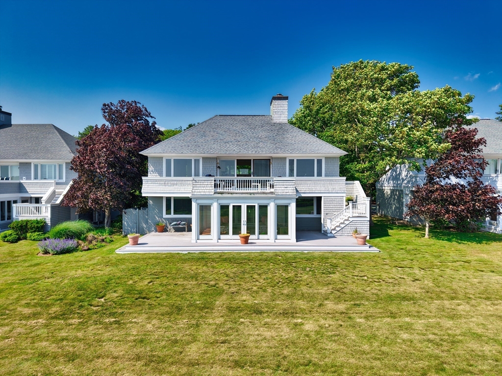 26 North Shore Drive, Dartmouth, Massachusetts, 3 Bedrooms Bedrooms, 7 Rooms Rooms,2 BathroomsBathrooms,Residential,For Sale,North Shore Drive,73397076