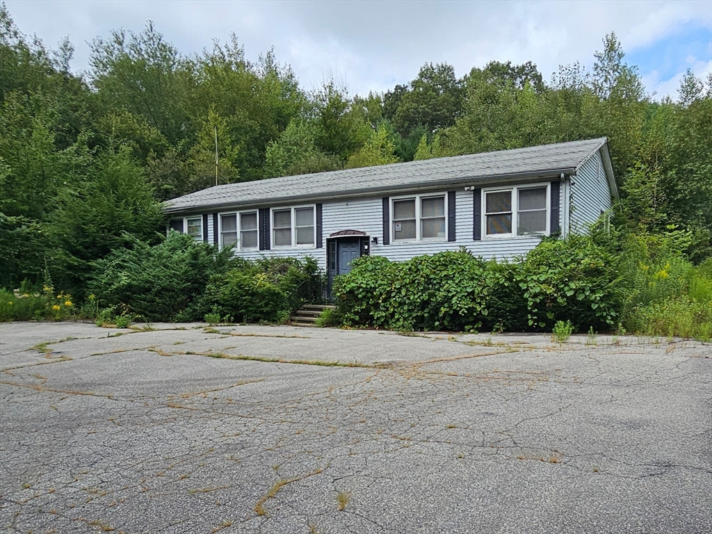 27 Douglas Road, Webster, Massachusetts, ,Commercial Sale,For Sale,Douglas Road,73423382