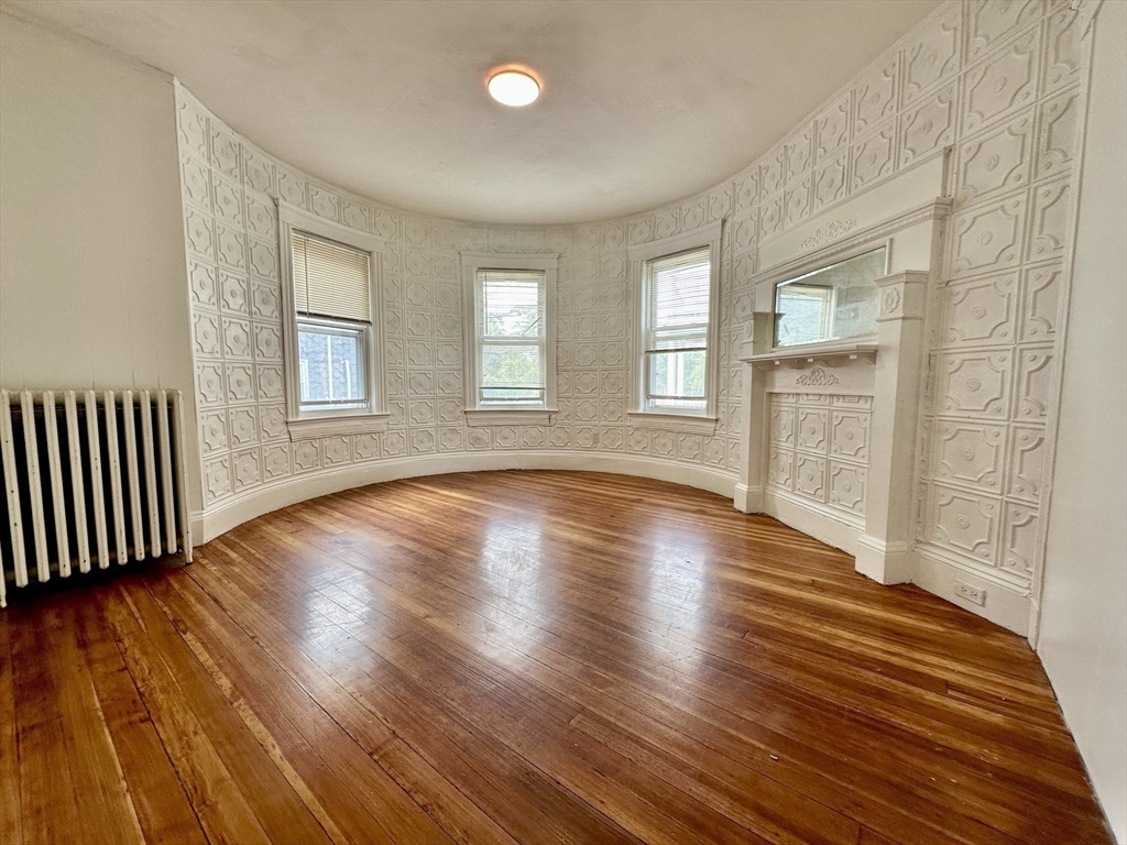 18 Harold Pk, Boston, Massachusetts, 4 Bedrooms Bedrooms, 8 Rooms Rooms,1 BathroomBathrooms,Residential Lease,For Rent,Harold Pk,73413533